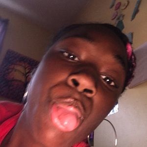 Meet your Posher, Queen